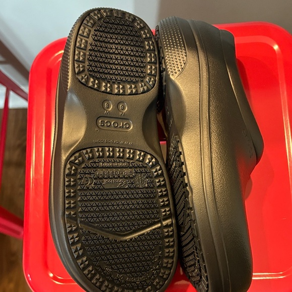 CROCS Black Dual Comfort Slip-Ons - Picture 4 of 7